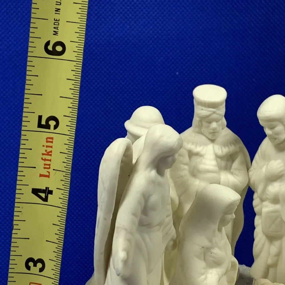 NATIVITY SCENE HOLY FAMILY ANGEL WISEMEN SHEPARD MUSIC BOX